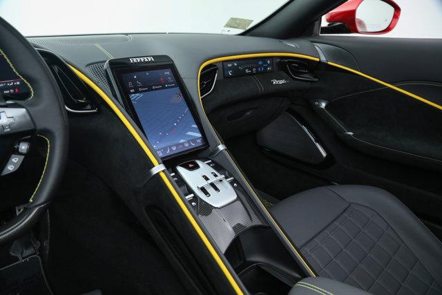 2025 Ferrari ROMA SPIDER