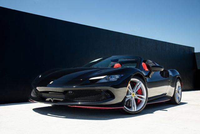 2025 Ferrari 296 GTS