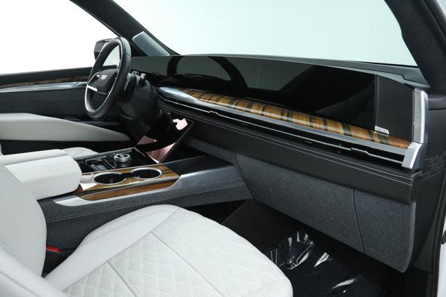 2025 Cadillac Escalade ESV