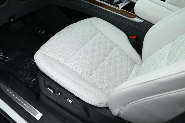 2025 Cadillac Escalade ESV