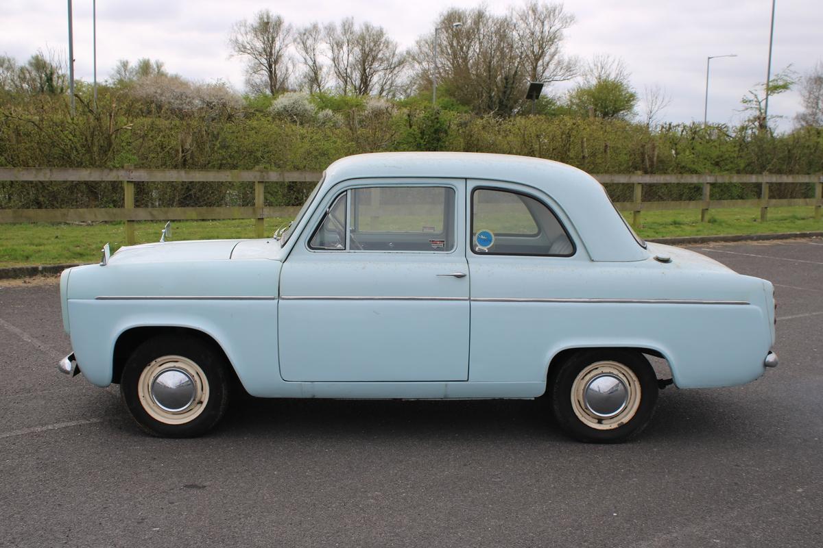 1961 Ford POPULAR 100 E