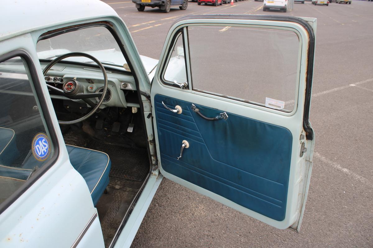 1961 Ford POPULAR 100 E