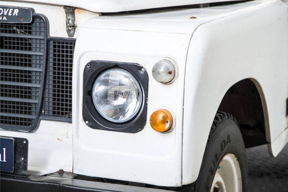 1977 Land Rover 88 Defender serie III overdrive