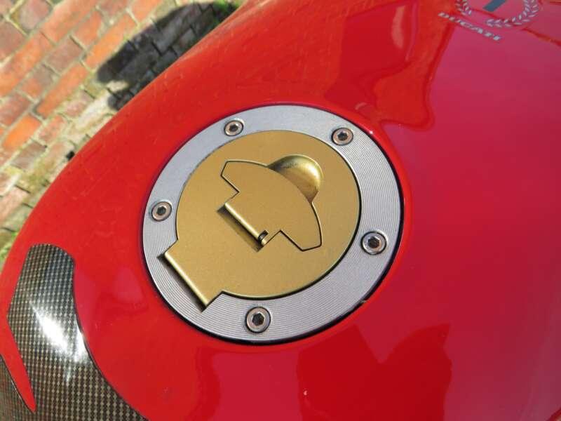 1997 Ducati 916 BIPOSTO