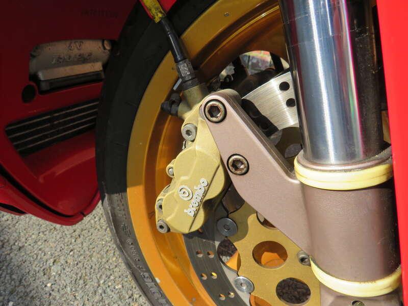 1997 Ducati 916 BIPOSTO