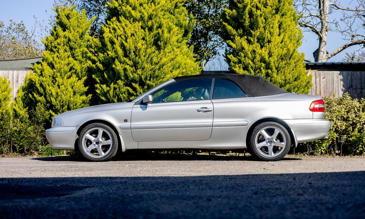 2001 Volvo C70