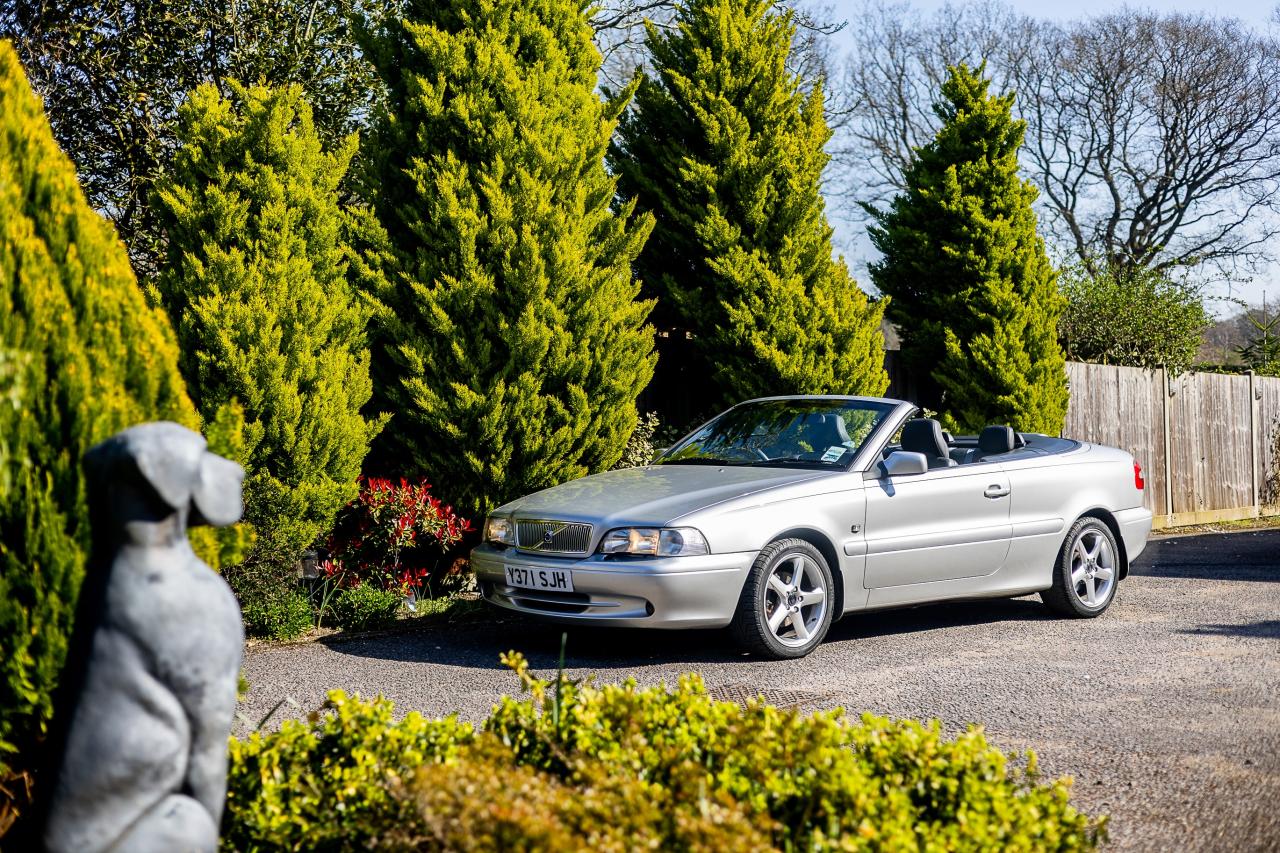 2001 Volvo C70