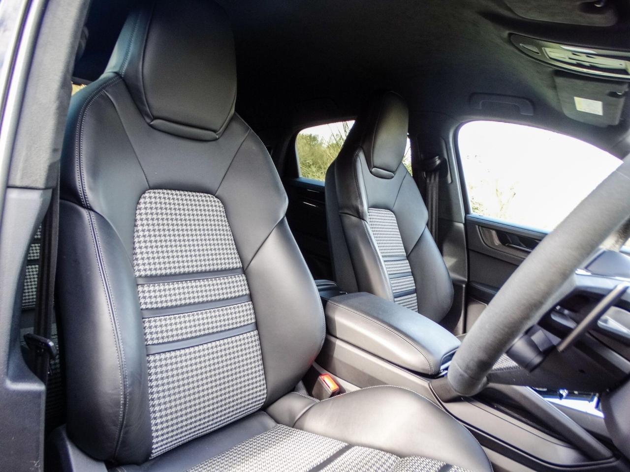 2024 Porsche 4.0T V8 GTS TiptronicS 4WD Euro 6 (s/s) 5dr