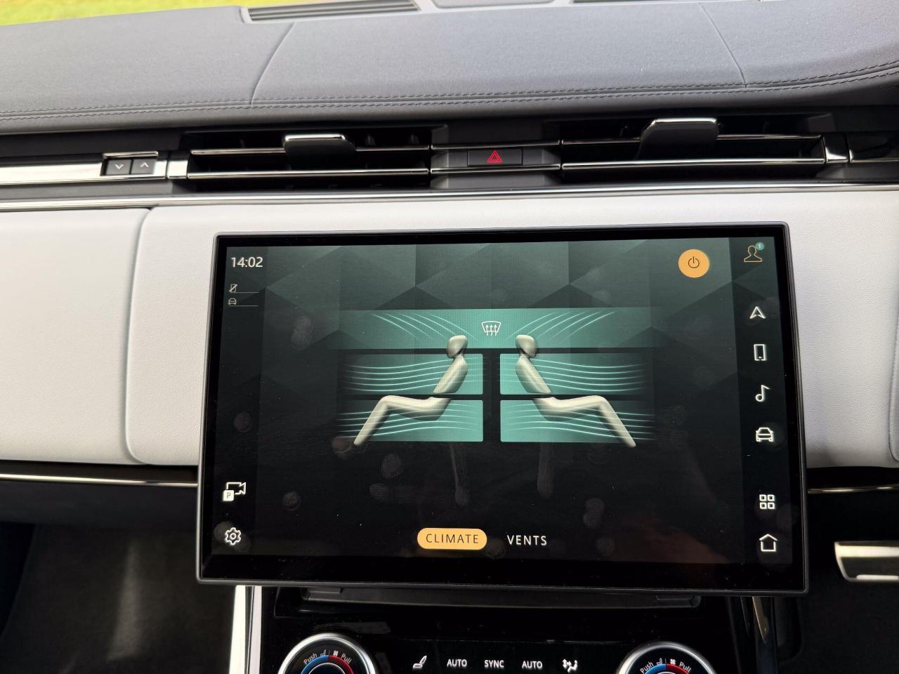 2023 Land Rover 3.0 D300 MHEV Dynamic SE Auto 4WD Euro 6 (s/s) 5dr