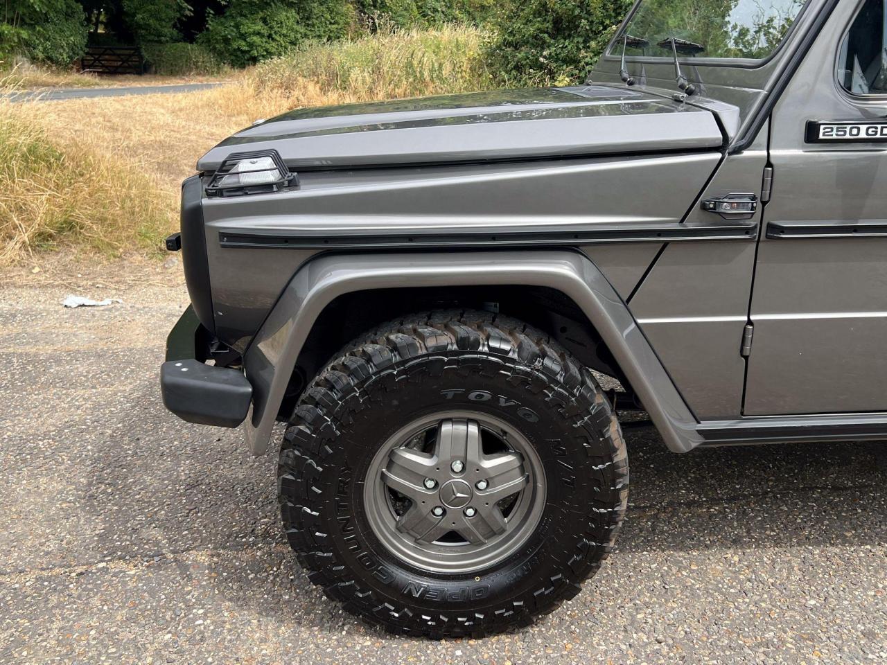 1984 Mercedes - Benz 3.0 GE300 GD 3dr