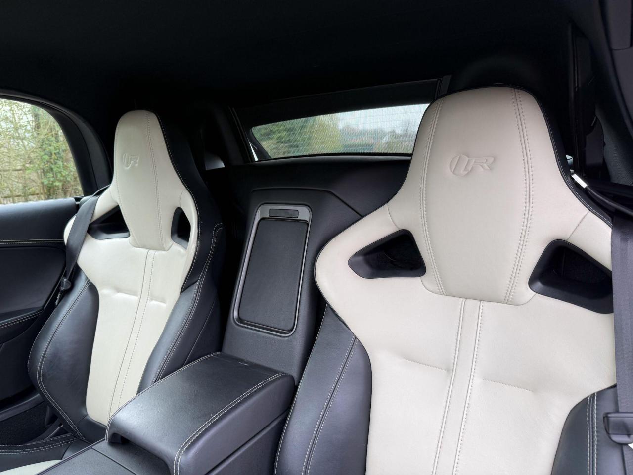 2015 Jaguar 5.0 V8 R Auto AWD Euro 6 (s/s) 2dr