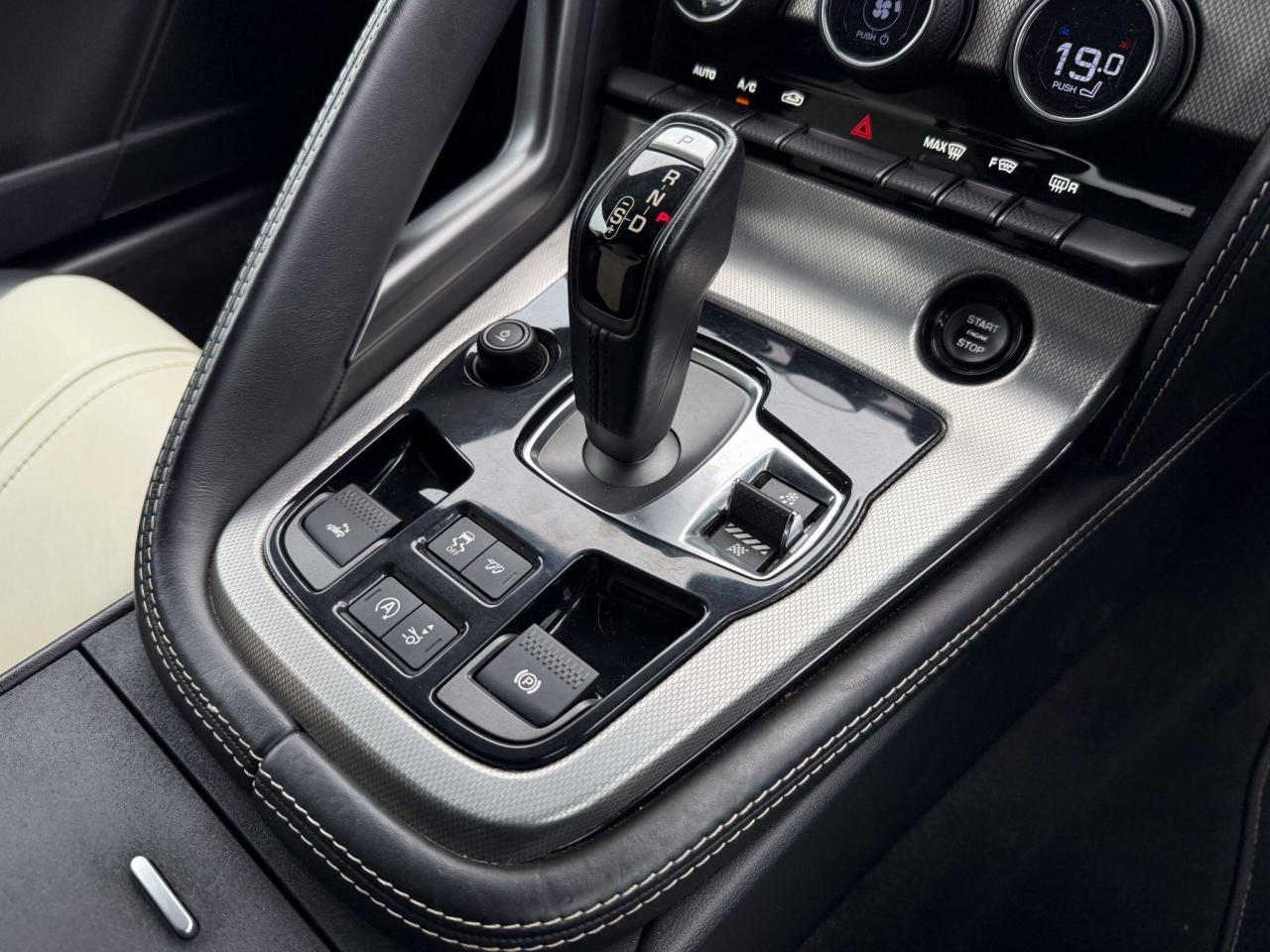 2015 Jaguar 5.0 V8 R Auto AWD Euro 6 (s/s) 2dr