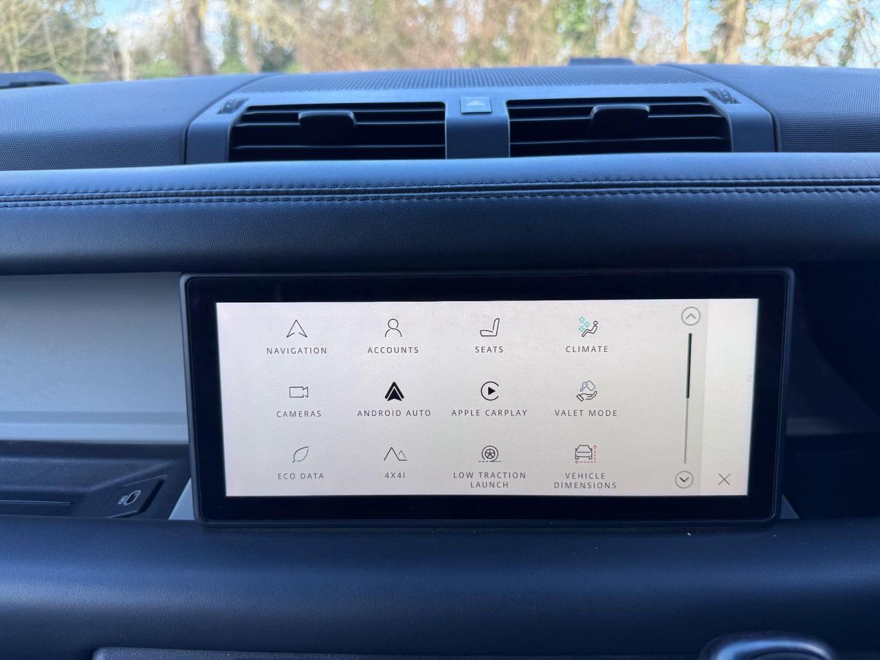 2021 Land Rover 3.0 D300 MHEV HSE Hard Top SUV Auto 4WD MWB Euro 6 (s/s) 5dr