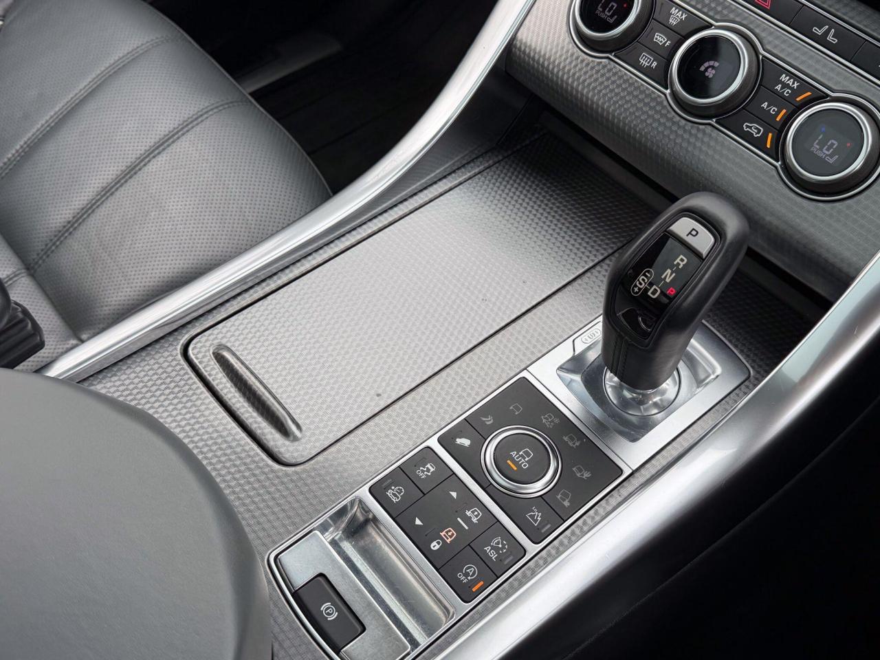 2016 Land Rover 3.0 SD V6 Autobiography Dynamic SUV 5dr Diesel Auto 4WD Euro 6 (s/s) (306 ps)