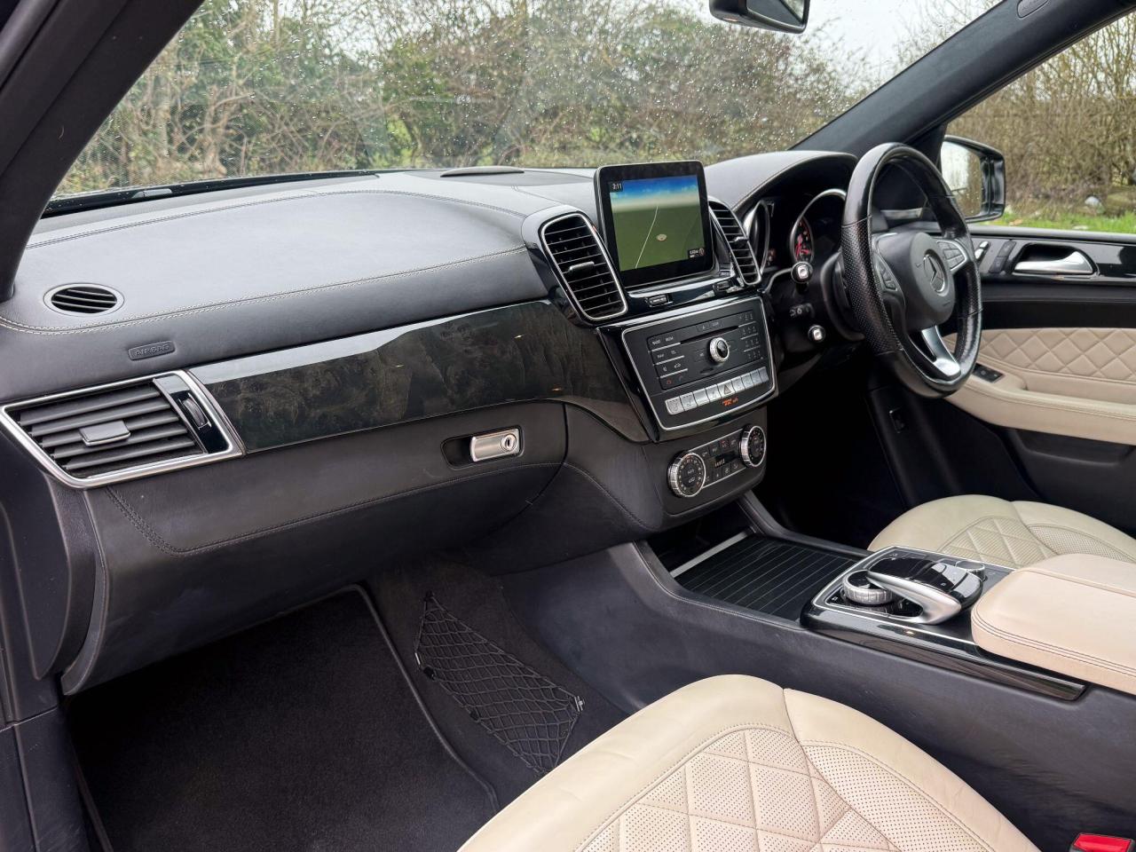 2017 Mercedes - Benz 3.0 GLE350d V6 designo Line SUV 5dr Diesel G-Tronic 4MATIC Euro 6 (s/s) (258 ps)