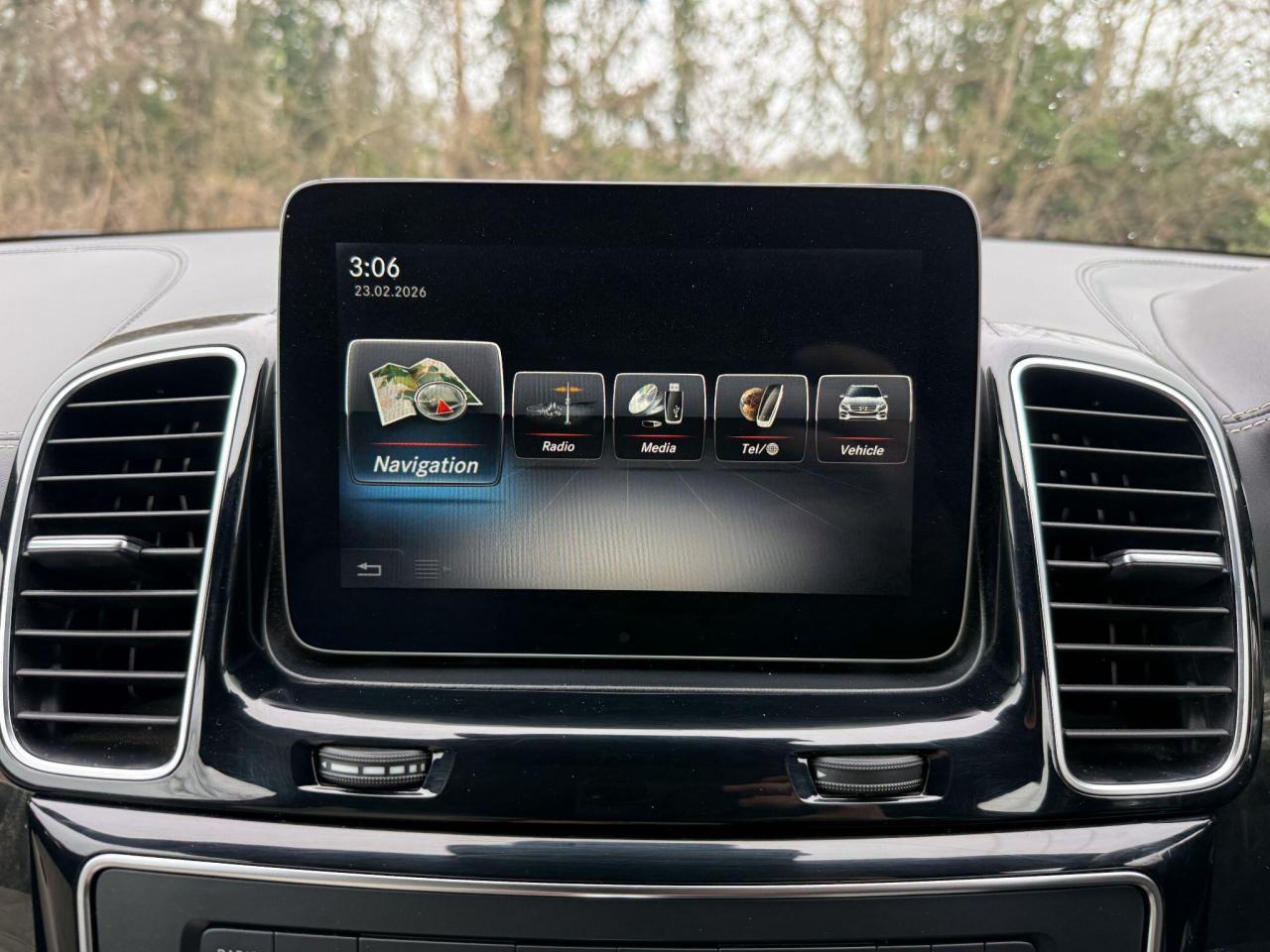 2017 Mercedes - Benz 3.0 GLE350d V6 designo Line SUV 5dr Diesel G-Tronic 4MATIC Euro 6 (s/s) (258 ps)