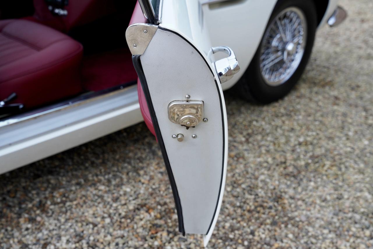 1961 Aston Martin DB4 Series 3