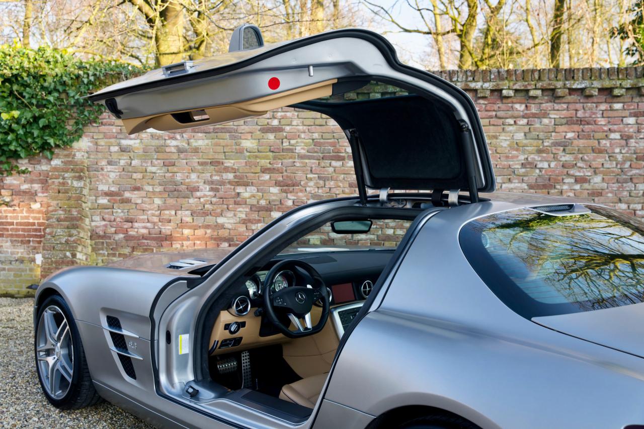 2011 Mercedes - Benz Mercedes Benz SLS AMG