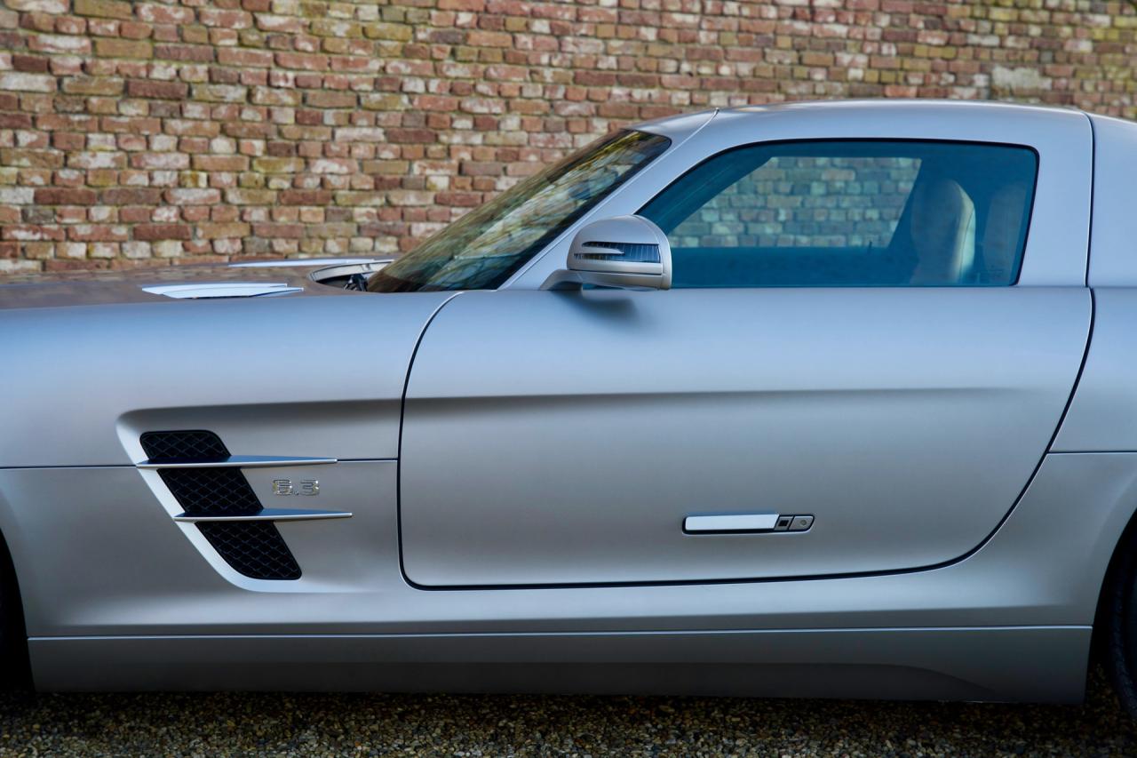 2011 Mercedes - Benz Mercedes Benz SLS AMG