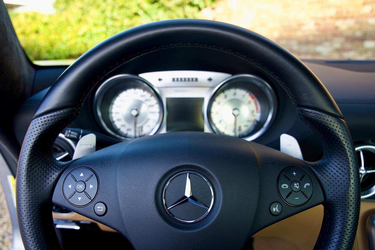 2011 Mercedes - Benz Mercedes Benz SLS AMG