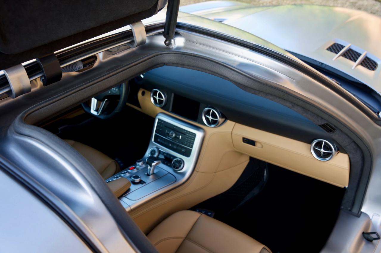 2011 Mercedes - Benz Mercedes Benz SLS AMG