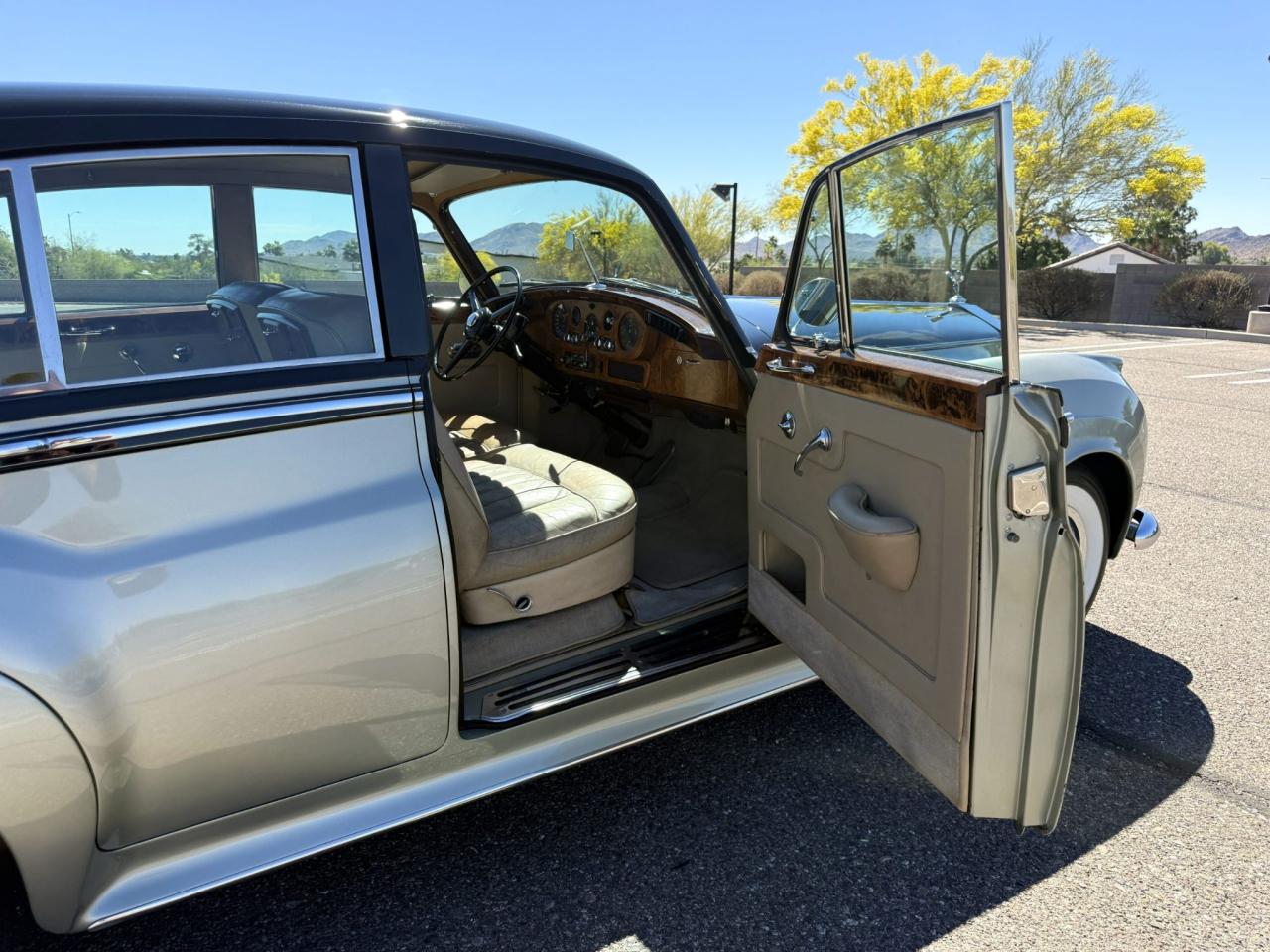 1960 Rolls - Royce Silver Cloud II