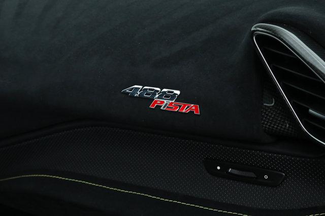 2020 Ferrari 488 PISTA