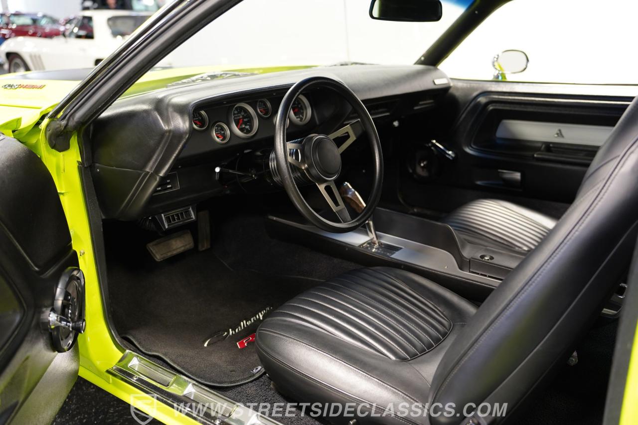 1971 Dodge Challenger R/T 426 Hemi Tribute