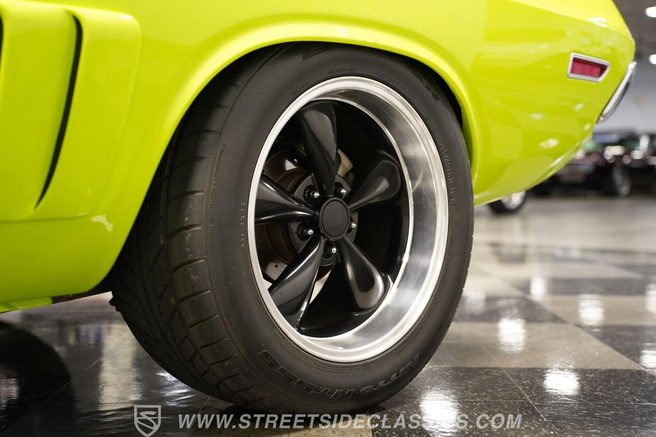 1971 Dodge Challenger R/T 426 Hemi Tribute