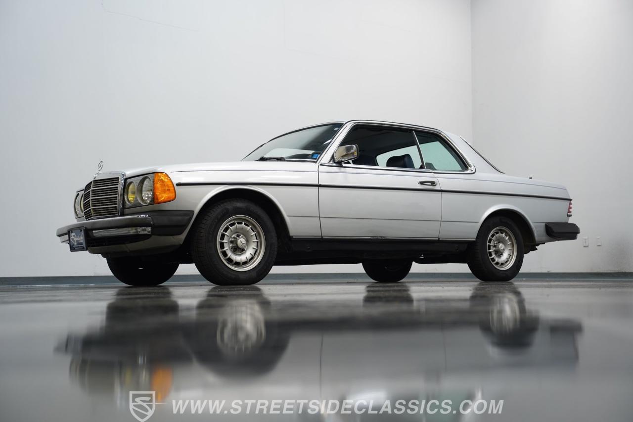 1985 Mercedes - Benz 300CD Turbo Diesel