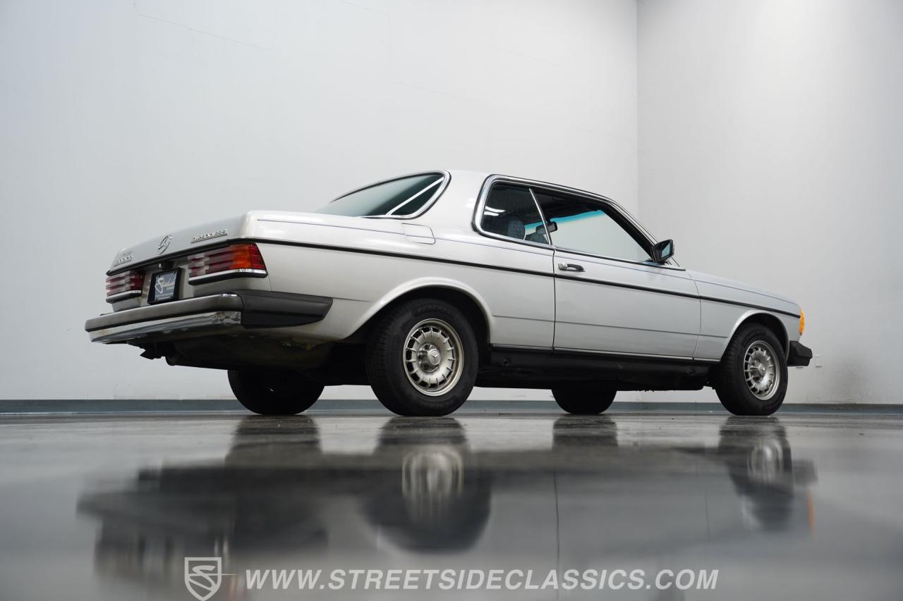 1985 Mercedes - Benz 300CD Turbo Diesel