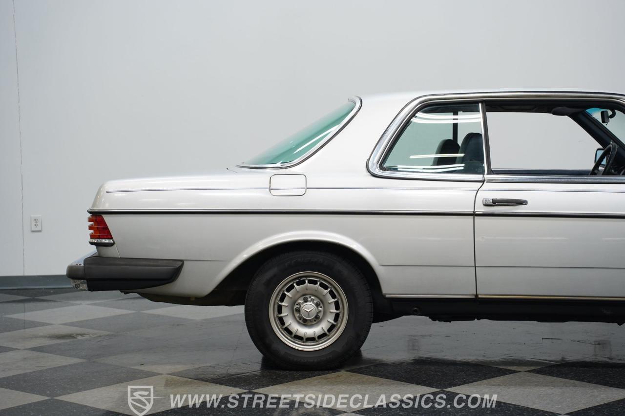 1985 Mercedes - Benz 300CD Turbo Diesel