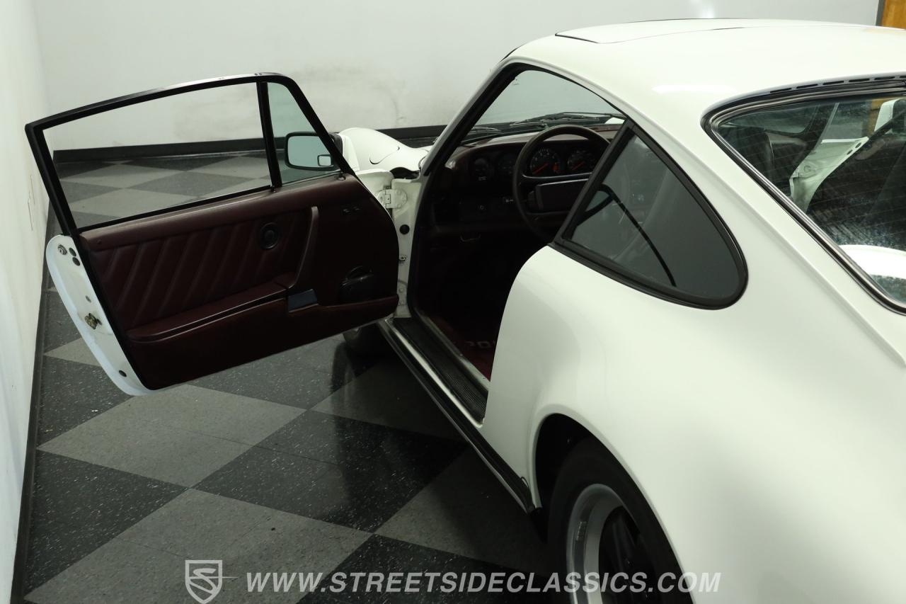 1986 Porsche 911 Carrera 