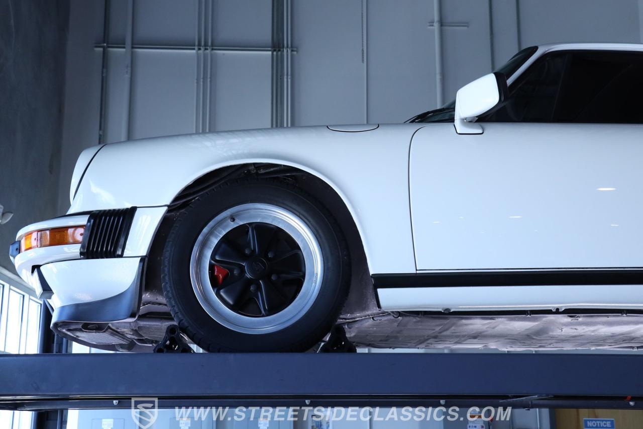 1986 Porsche 911 Carrera 