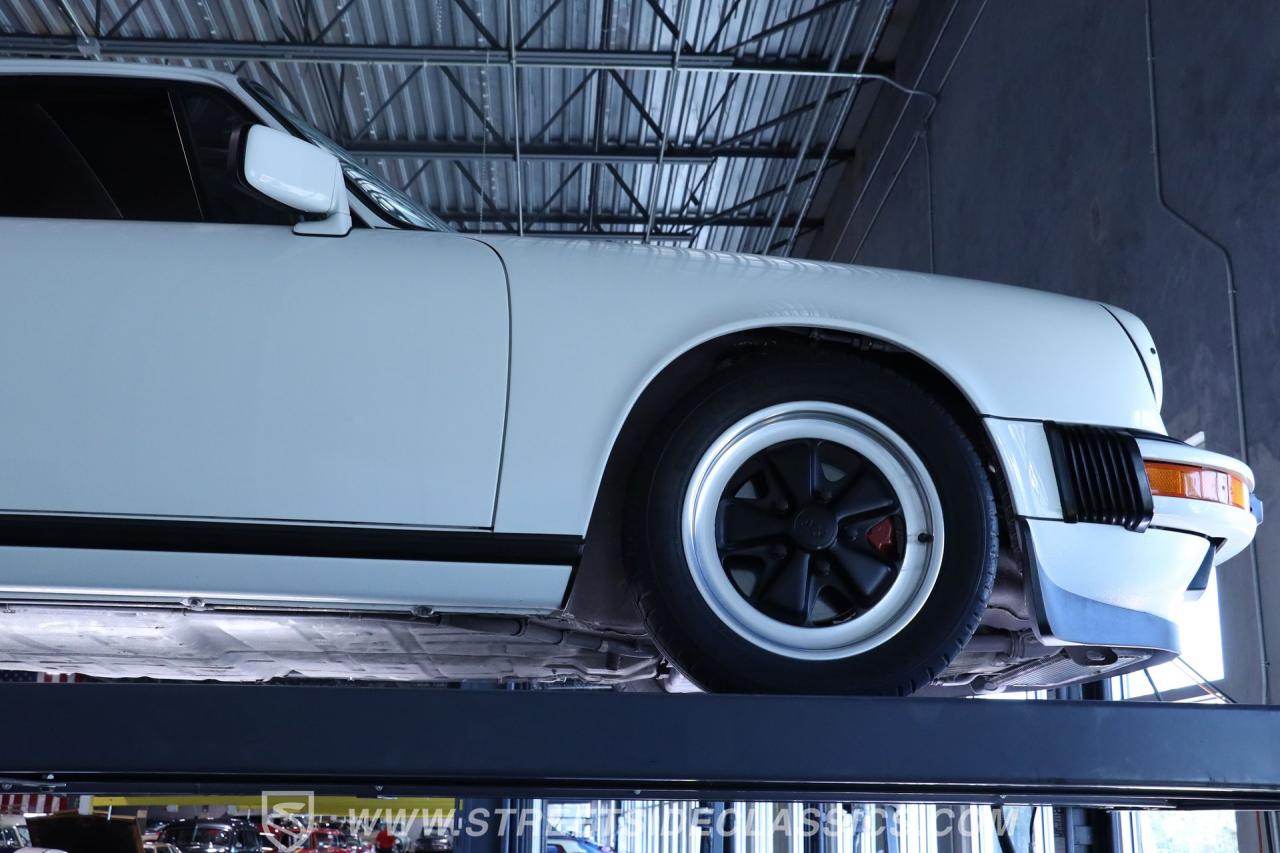 1986 Porsche 911 Carrera 