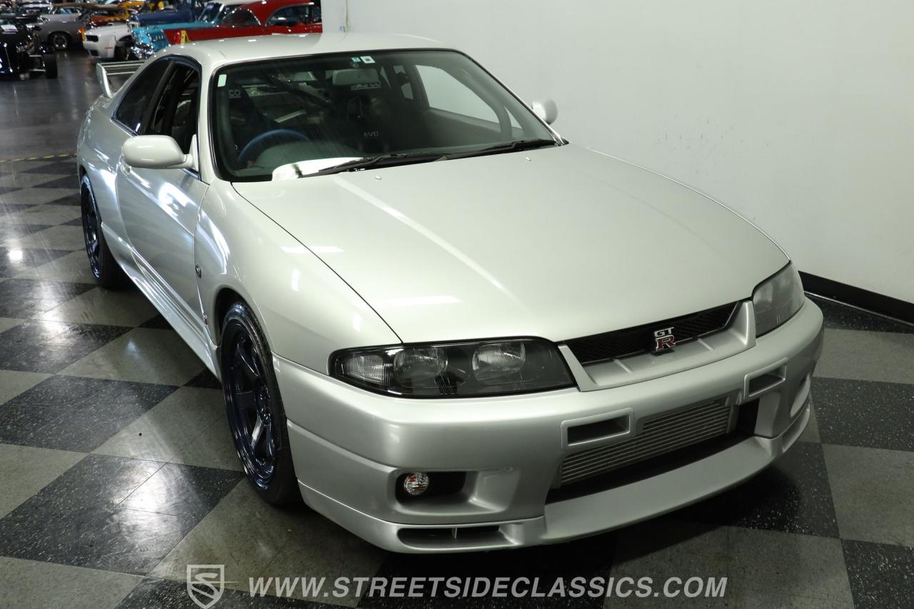 1995 Nissan Skyline GT-R R33