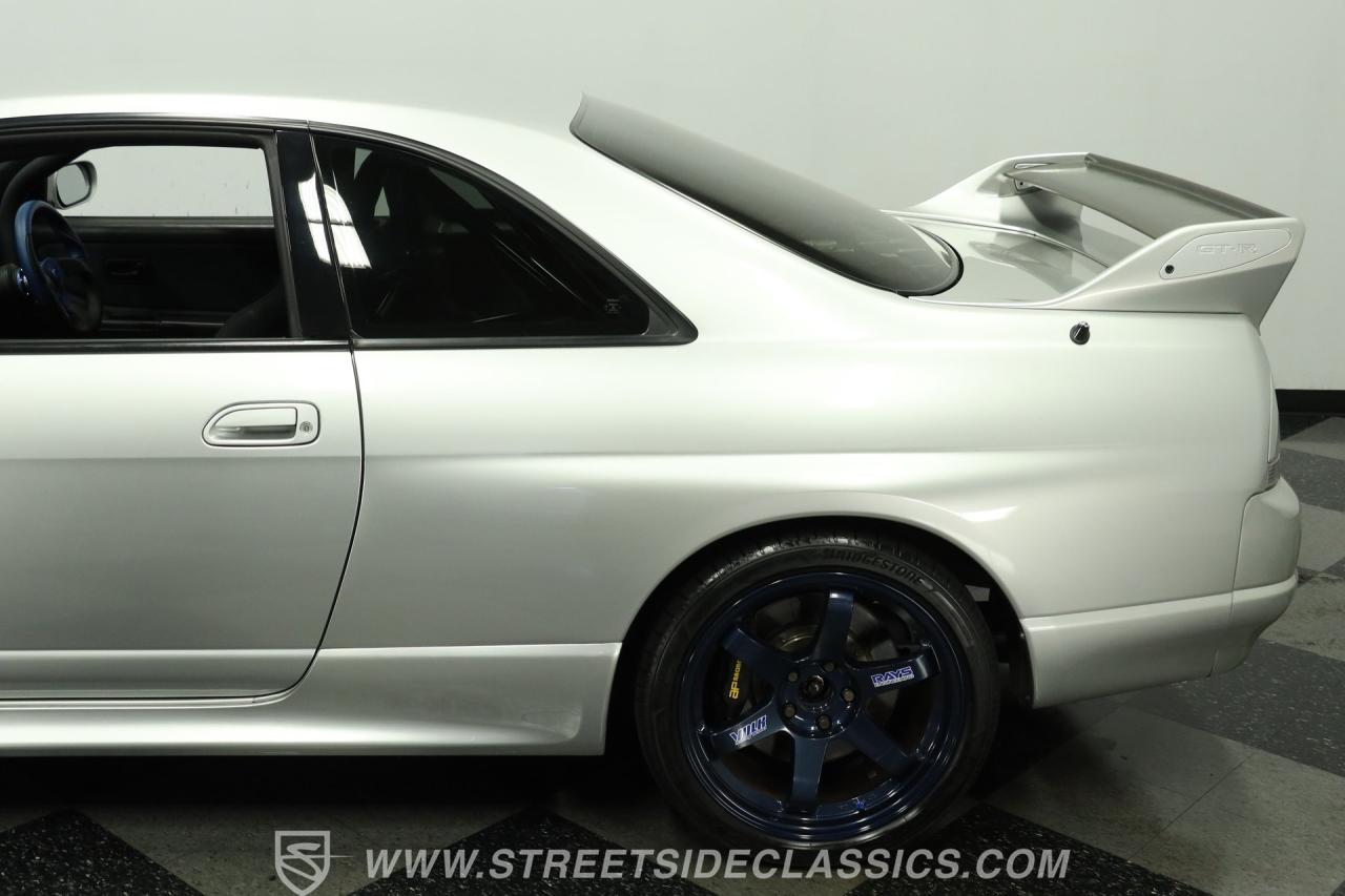 1995 Nissan Skyline GT-R R33