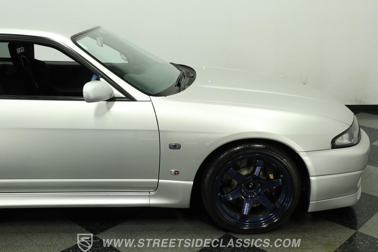 1995 Nissan Skyline GT-R R33