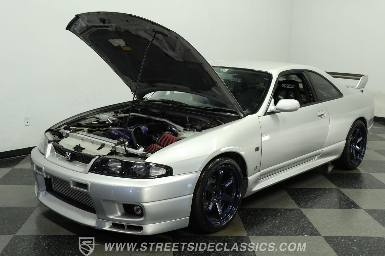 1995 Nissan Skyline GT-R R33