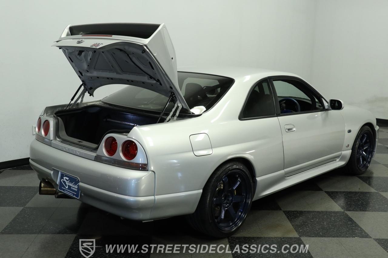 1995 Nissan Skyline GT-R R33