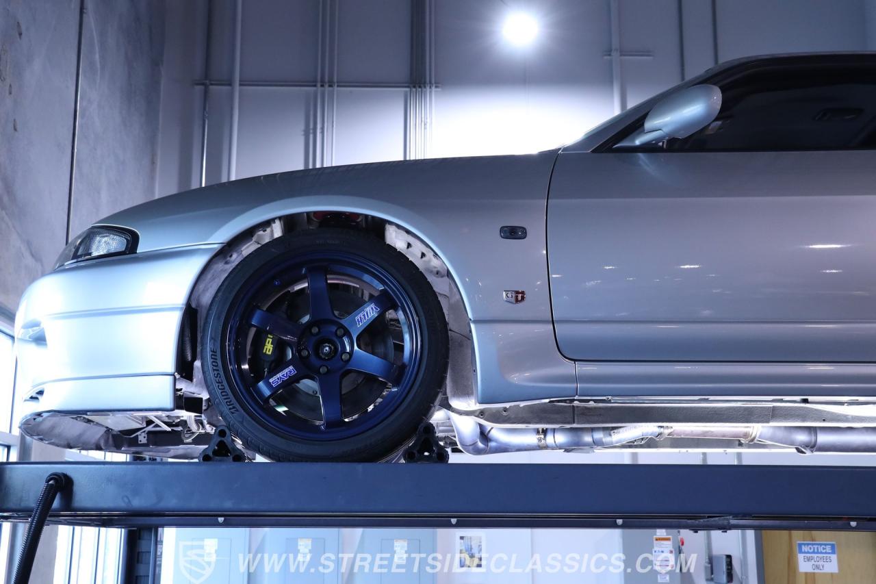 1995 Nissan Skyline GT-R R33