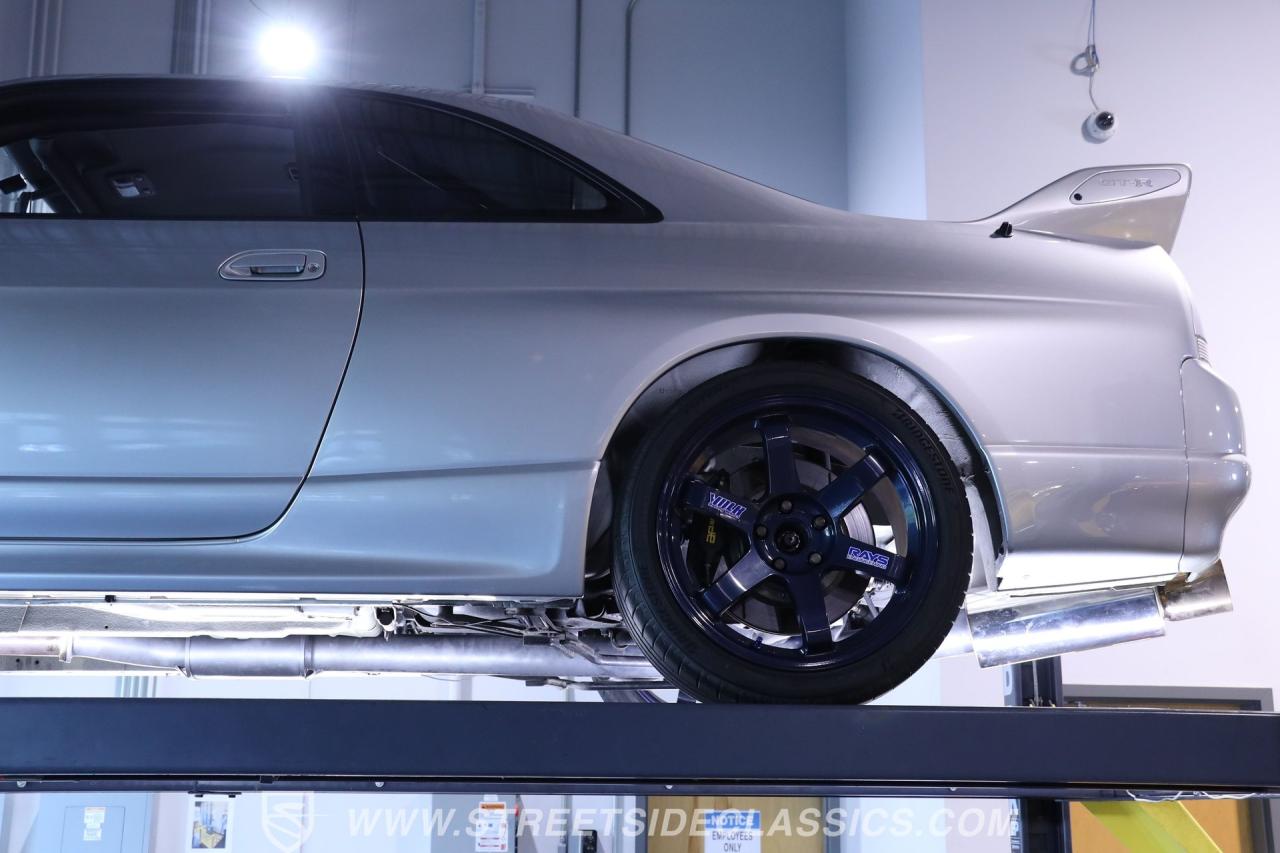 1995 Nissan Skyline GT-R R33