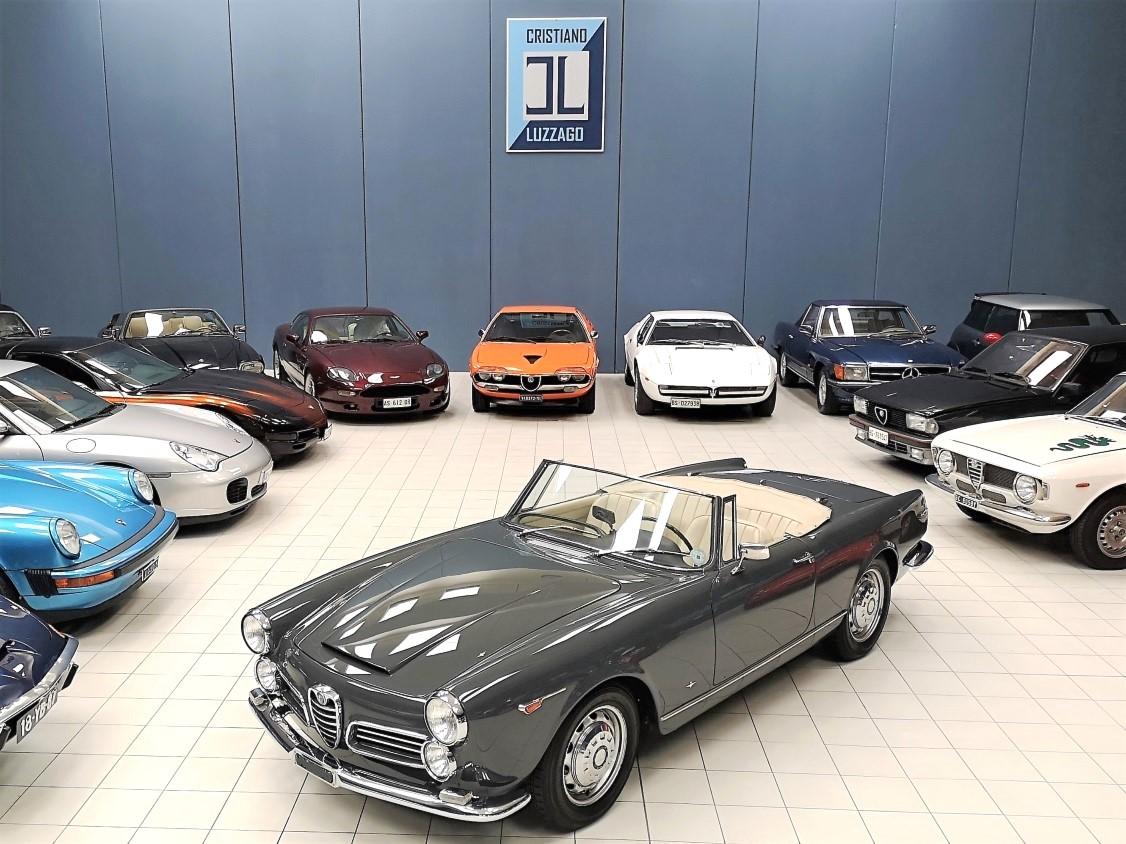 1966 Alfa Romeo 2600 TOURING SPIDER