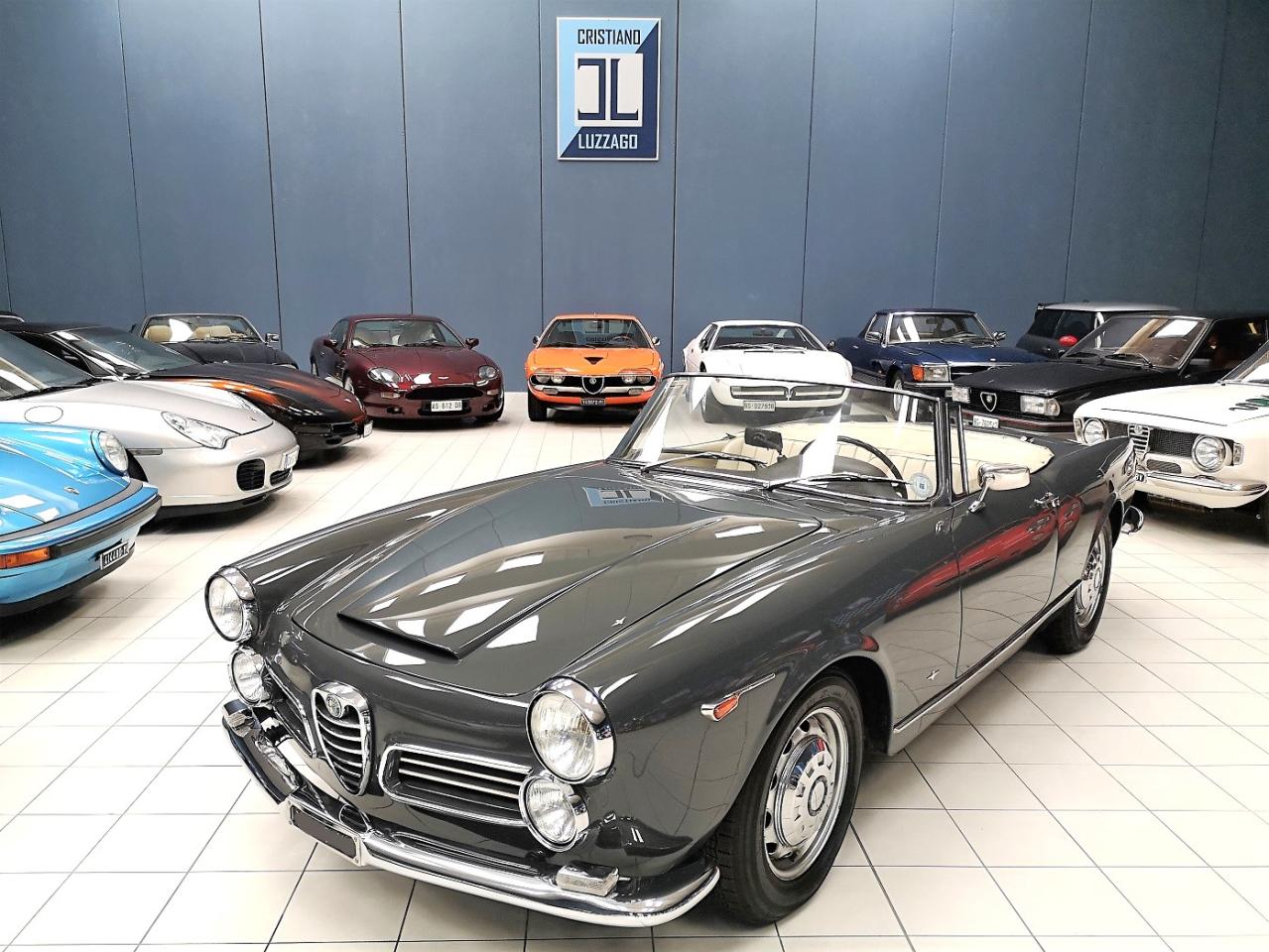1966 Alfa Romeo 2600 TOURING SPIDER