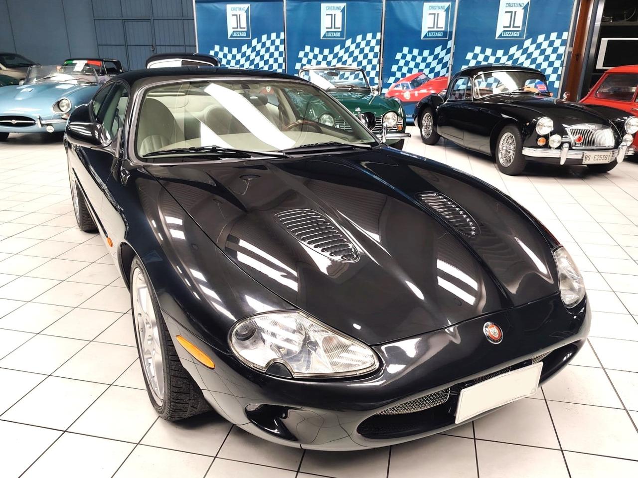 1998 Jaguar XK R COUPE