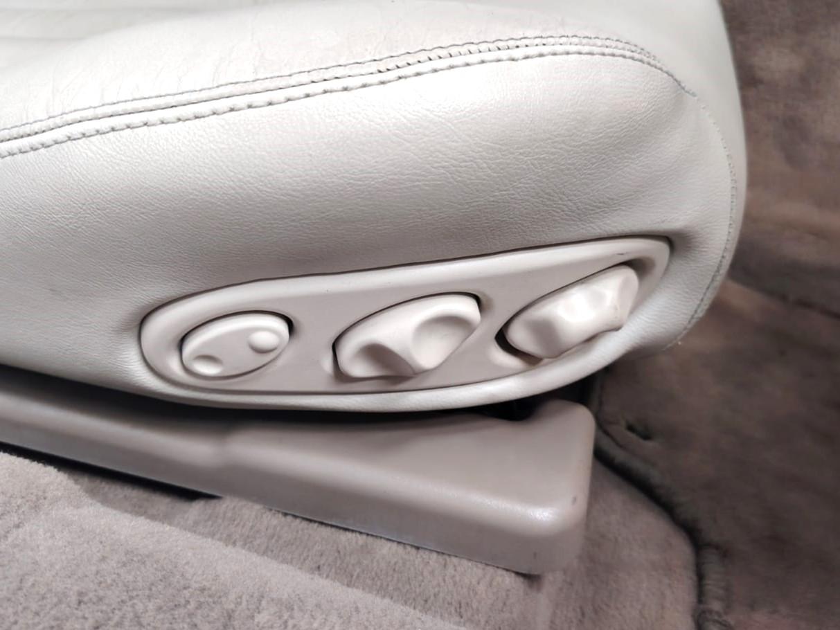 1998 Jaguar XK R COUPE