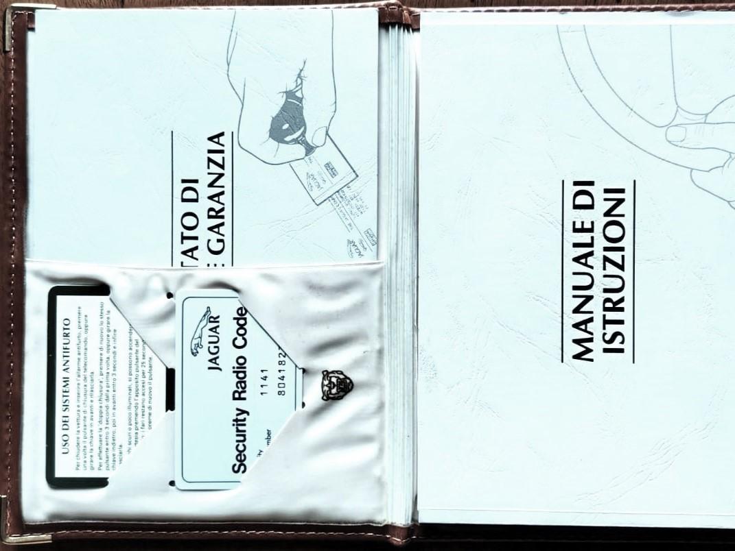 1998 Jaguar XK R COUPE