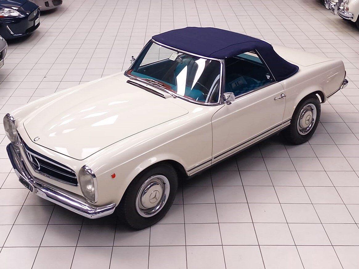 1965 Mercedes - Benz 230 SL PAGODE