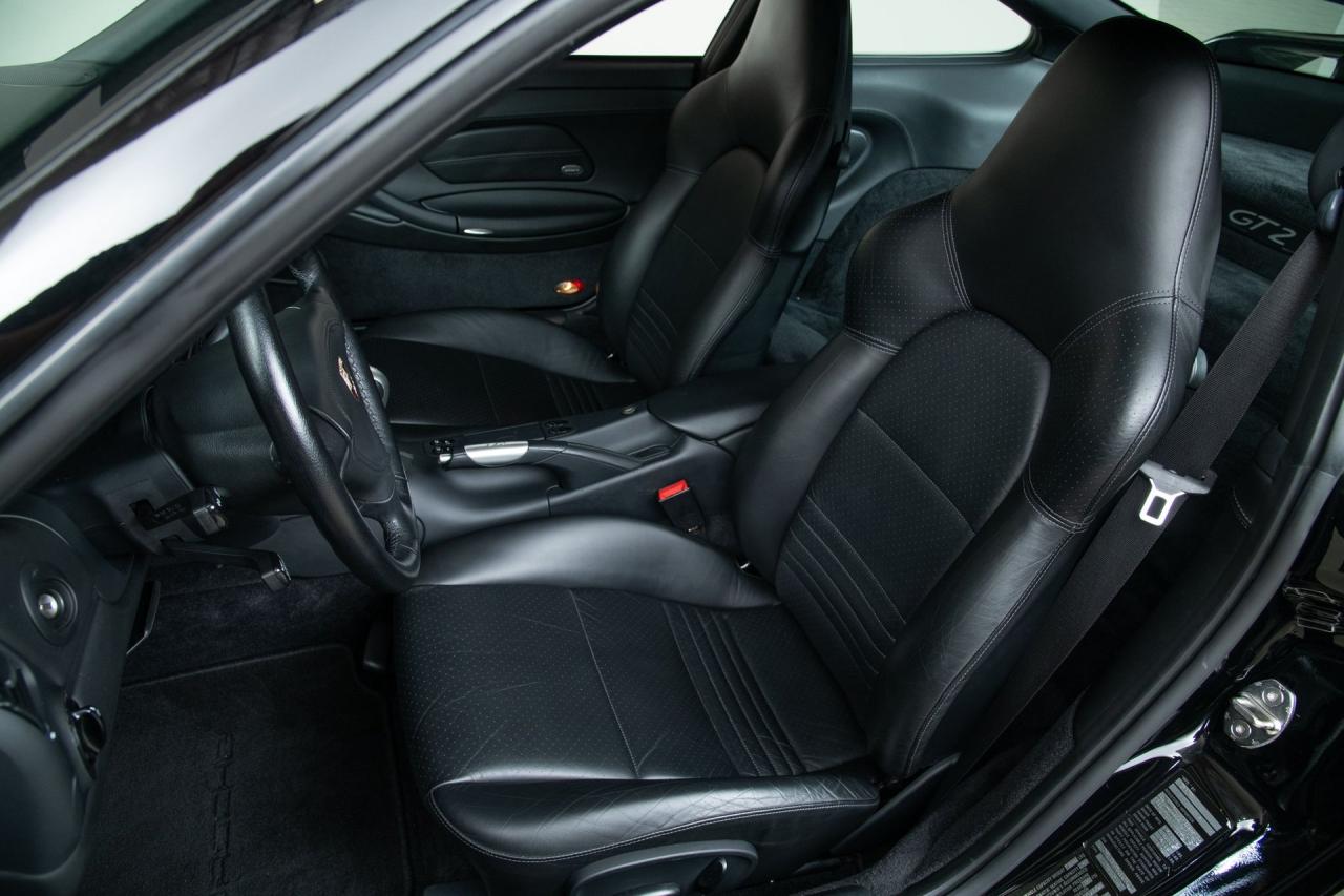 2001 Porsche 911 GT2