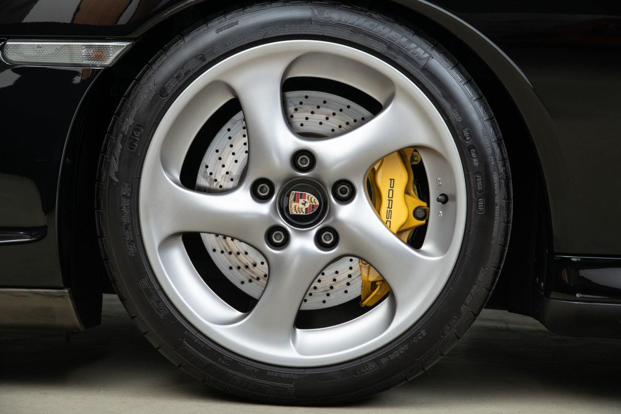 2001 Porsche 911 GT2